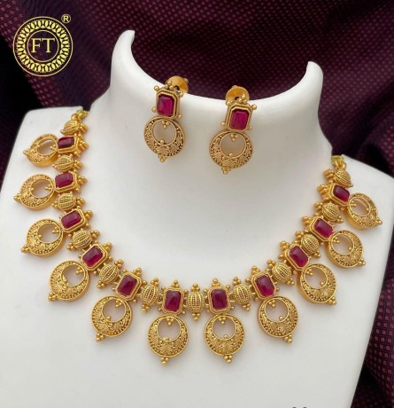 gold-jewellery-big-1