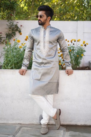 presents-unique-designer-kurta-for-mens-big-1