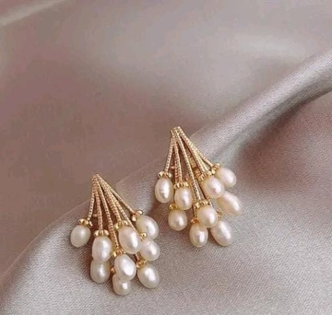 pearl-bunch-korean-huge-stud-earrings-big-0