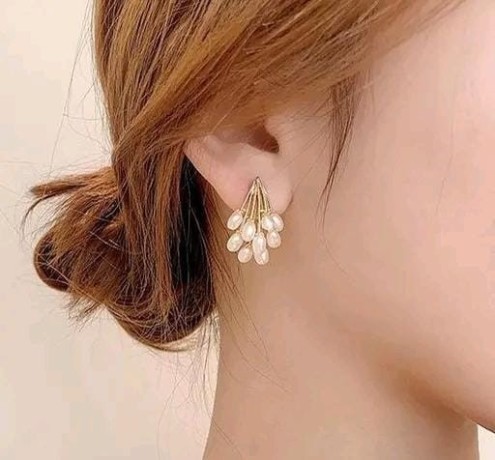 pearl-bunch-korean-huge-stud-earrings-big-2