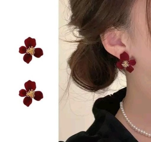 velvet-maroon-floral-korean-stud-earrings-big-2