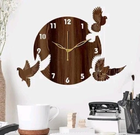 classic-styled-decorative-analog-wall-clock-made-from-engineered-wood-big-1