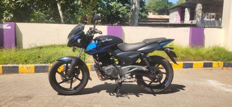 bajaj-pulsar-150-big-2