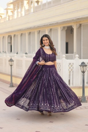 designer-lehenga-big-2