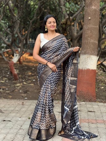 dola-silk-saree-big-2