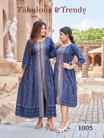 mom-daughter-combo-kurthi-set-big-3